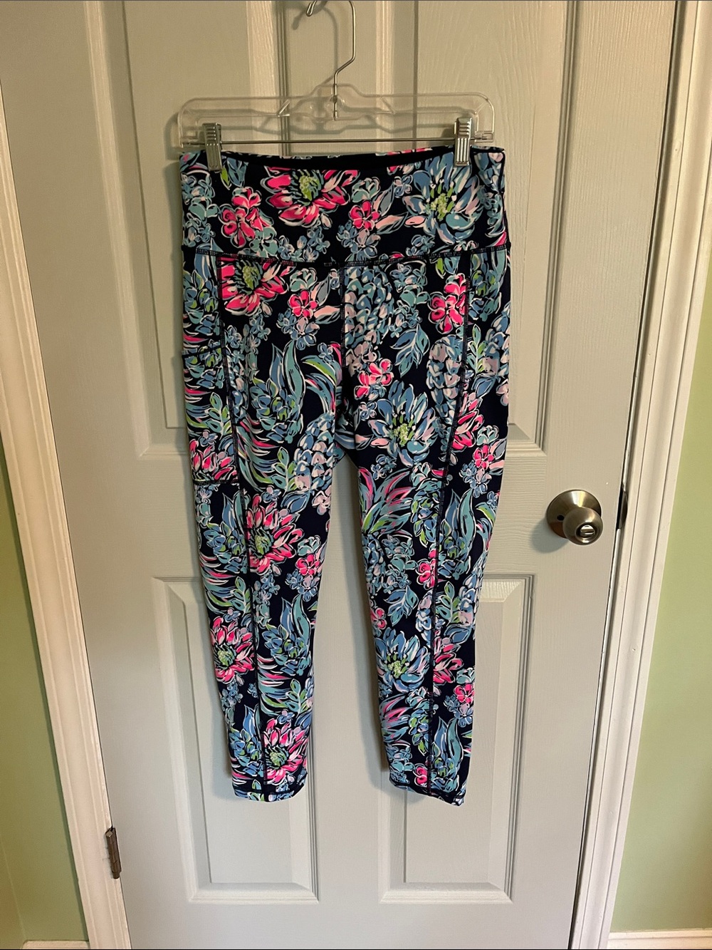 Lilly Pulitzer Navy Floral High-Waist Cropped Leggings